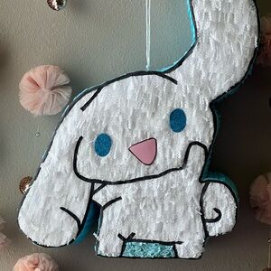 Sanrio Cinnamoroll Piñata